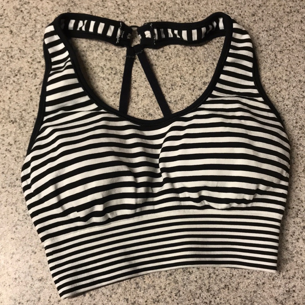 EUC Calia by Carrie Underwood XS sports bra